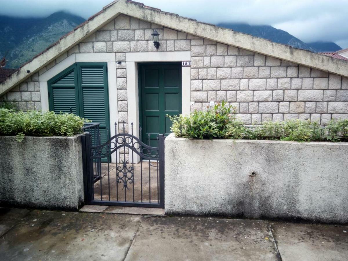 Apartmani Jasmina Kotor Buitenkant foto